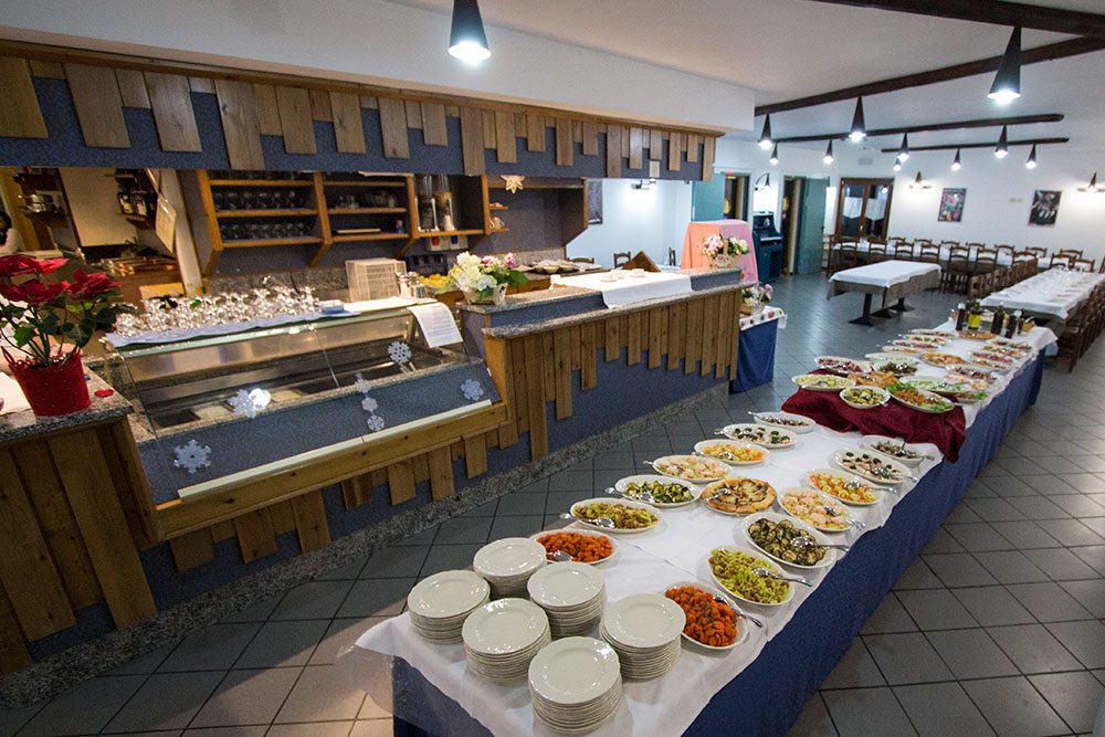 Il buffet del ristorante dell'hotel